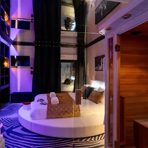 Loveroom Le Cote Secret Couette-café Vannes